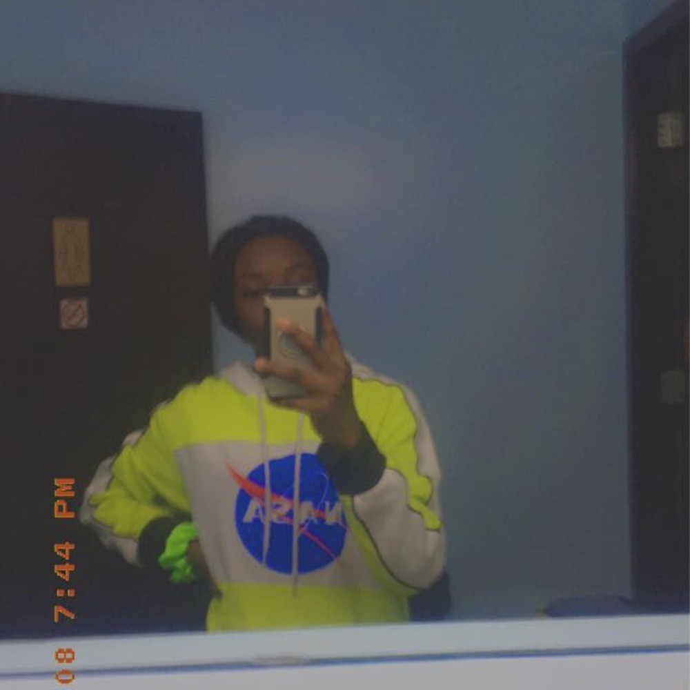 Meet your Posher, Timi